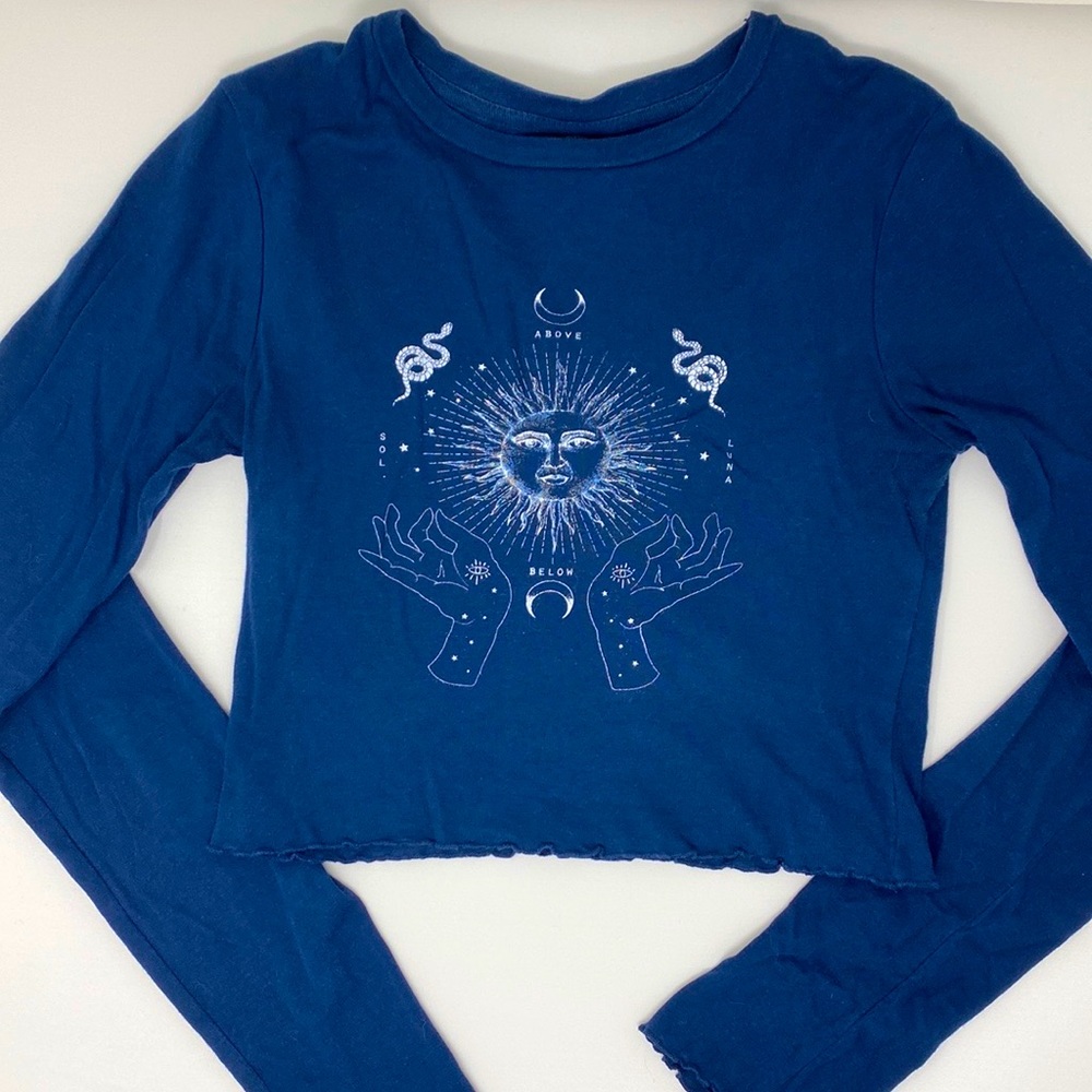 UO Cropped Long Sleeve Shirt